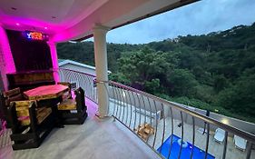 Durban Holiday Apartments By Mieli Estates , Unit 4
